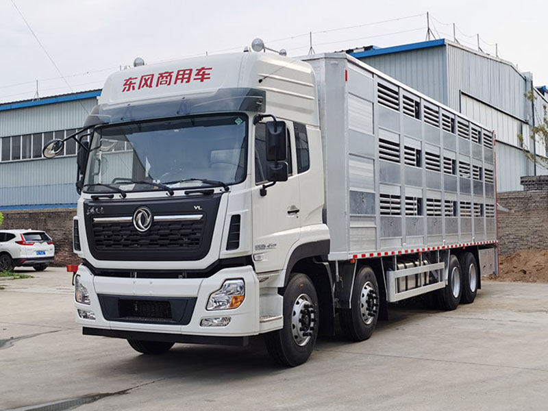 东风天龙全铝合金畜禽运输车