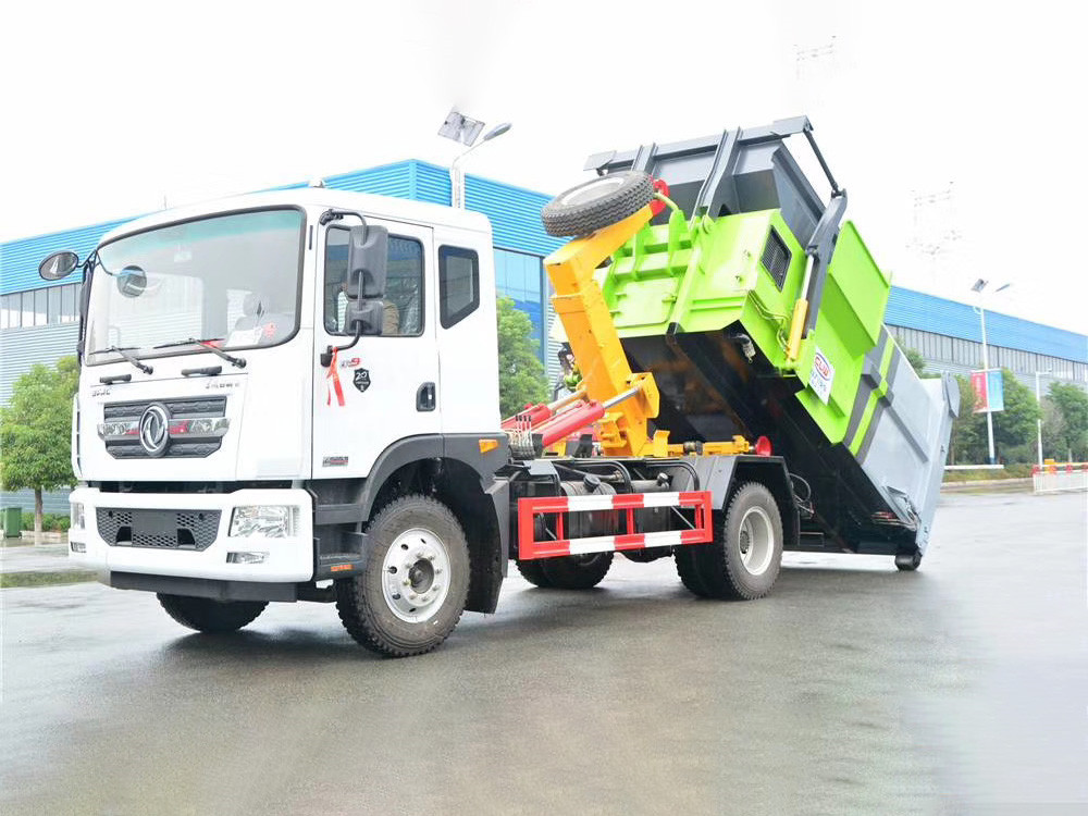 黄牌东风多利卡D9钩臂垃圾车