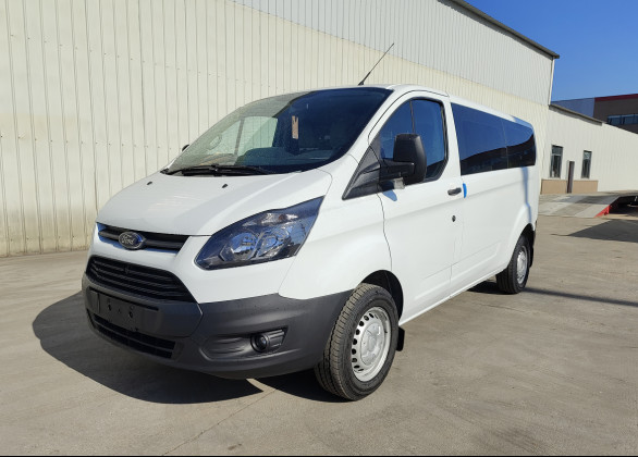 福特新全顺（汽油中轴低顶）殡葬服务车